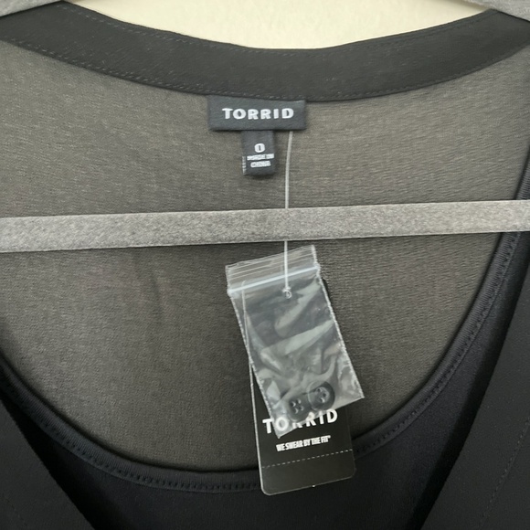 NWT Torrid Black Sheer Chiffon Overlay Shirt Dress - Picture 4 of 9